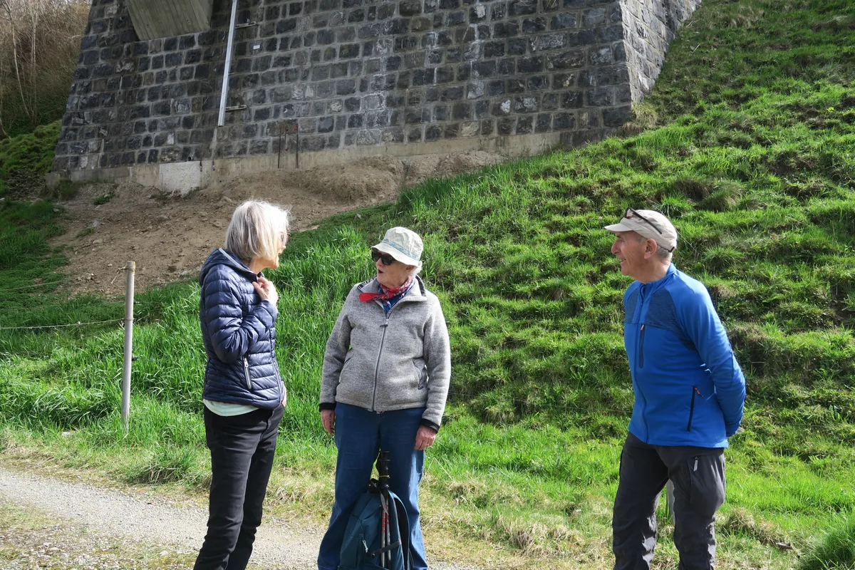 Die Seniorenwandergruppe Hittnau auf ihrer ersten Wanderung in diesem Jahr.